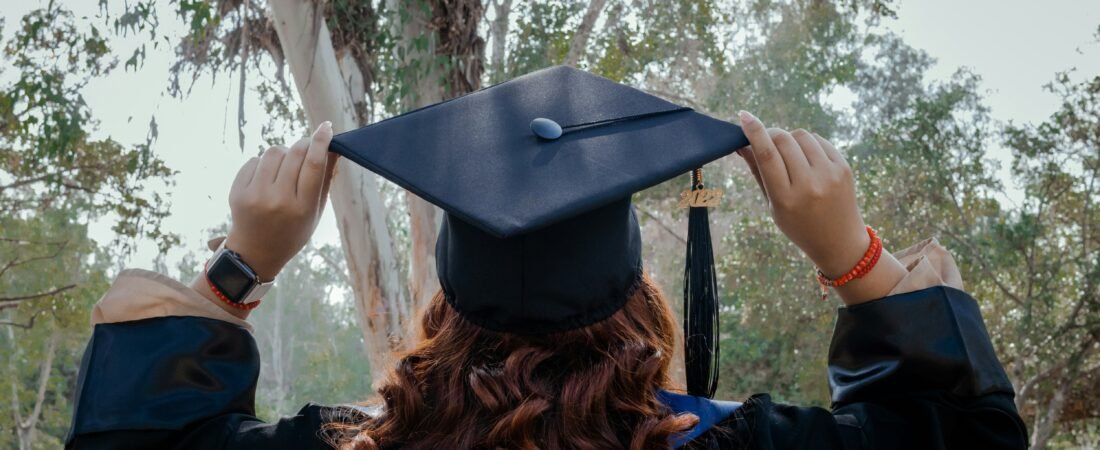 ➤ How to Pay Off Student Loans Faster on a Low Income